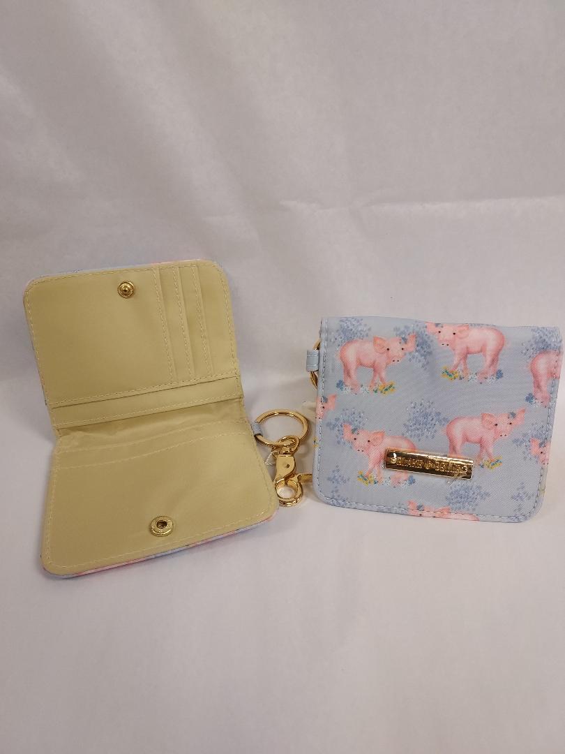 Petunia Pig Id Wallet