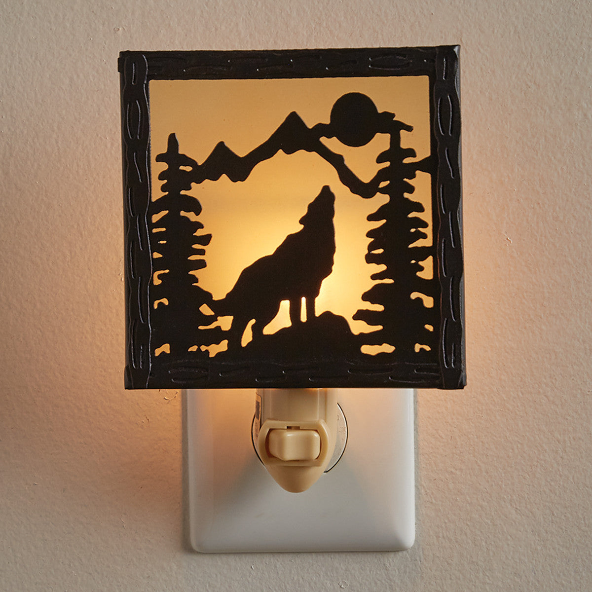 WOLF NIGHTLIGHT