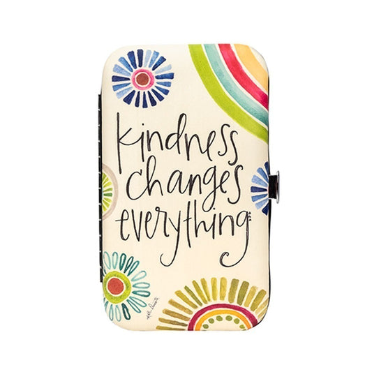 KINDNESS CHANGES MANICURE SET