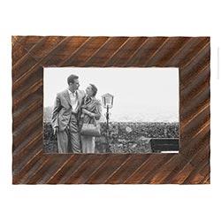 WOODEN STRIPE FRAME