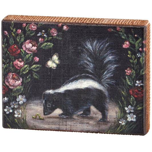 Woodland Skunk Chuncky Sitter