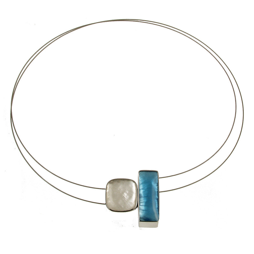 FRONT LOCK MAGNETIC PENDANT - 17" WHITE/OCEAN WAVE