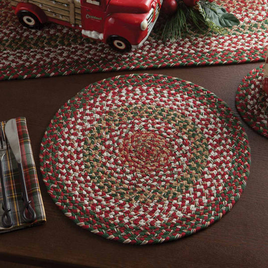HOLLY BERRY BRAIDED PLACEMAT