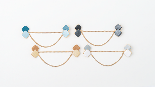 Blue Sq Chain Cardigan Clip